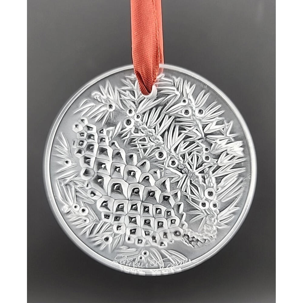 Lalique France Crystal Christmas Ornament – Pomme de Pin (Pine Cone)2001 +box